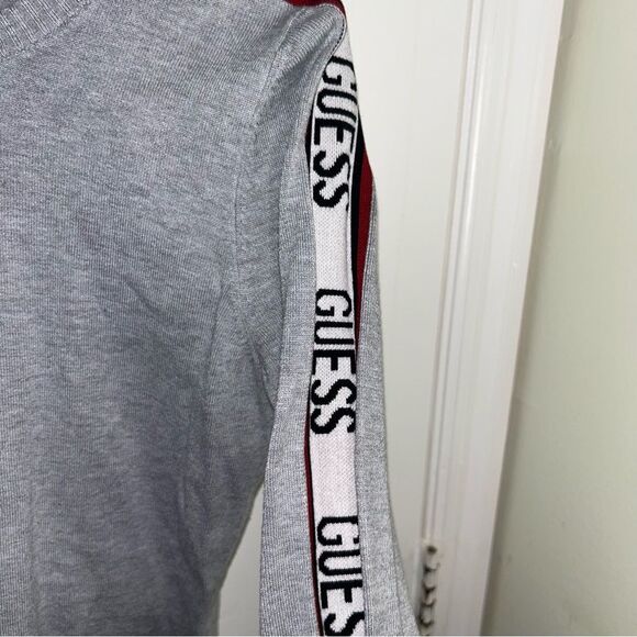 Guess | Gray long sleeve sweater with logo stripe | medium - Picture 9 of 10